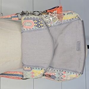 Sakroots Crossbody Bag Gray Multi Artist Circle Llama Foldover Boho